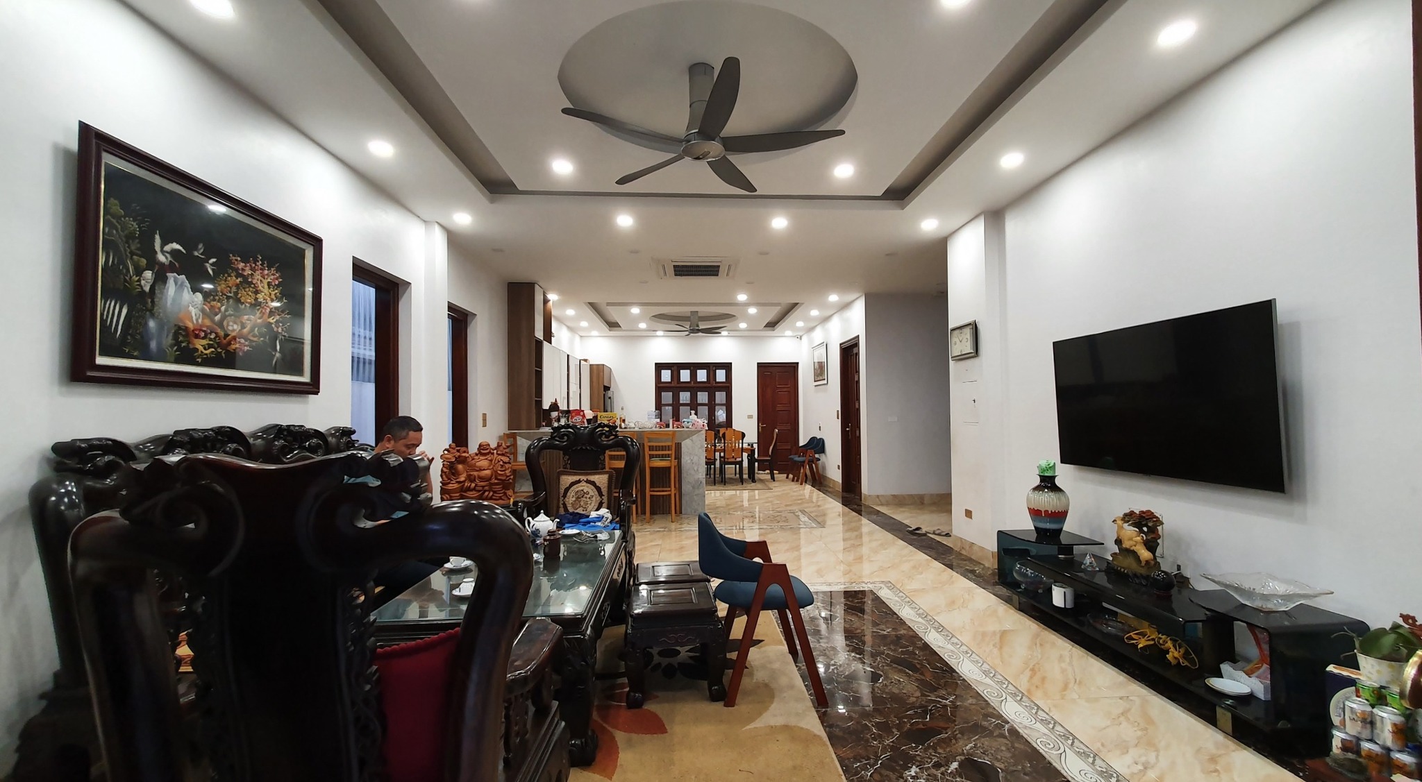 Bán nhà 77m2 phố Hồng Tiến, Long Biên Gara 2 Ô tô Thang máy Đẳng cấp Châu Âu Giá 12.3 Tỷ