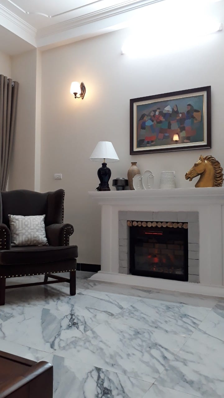 Bán tòa nhà 93m2 phố Âu Cơ, Tây Hồ 10 tầng Thang máy Dòng tiền 2 tỷ/năm Giá 20.1 tỷ