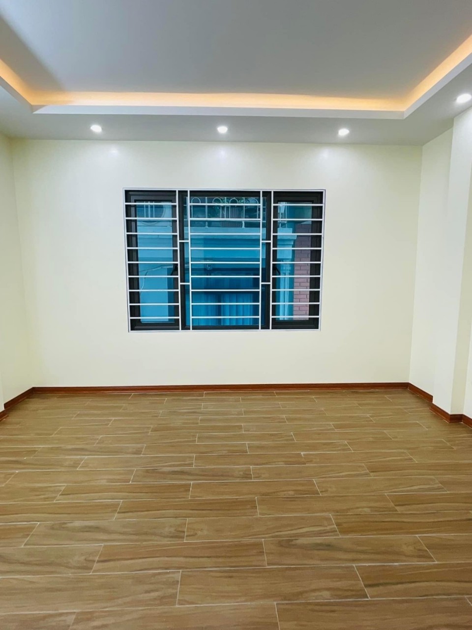 72m Mặt Tiền 5.2m Nhỉnh 7 Tỷ Phố Võ Chí Công Cầu Giấy. Phân Lô Ô Tô Dừng Đỗ Ngày Đêm. Khu Vực Dân Trí Cao An Ninh Tốt.