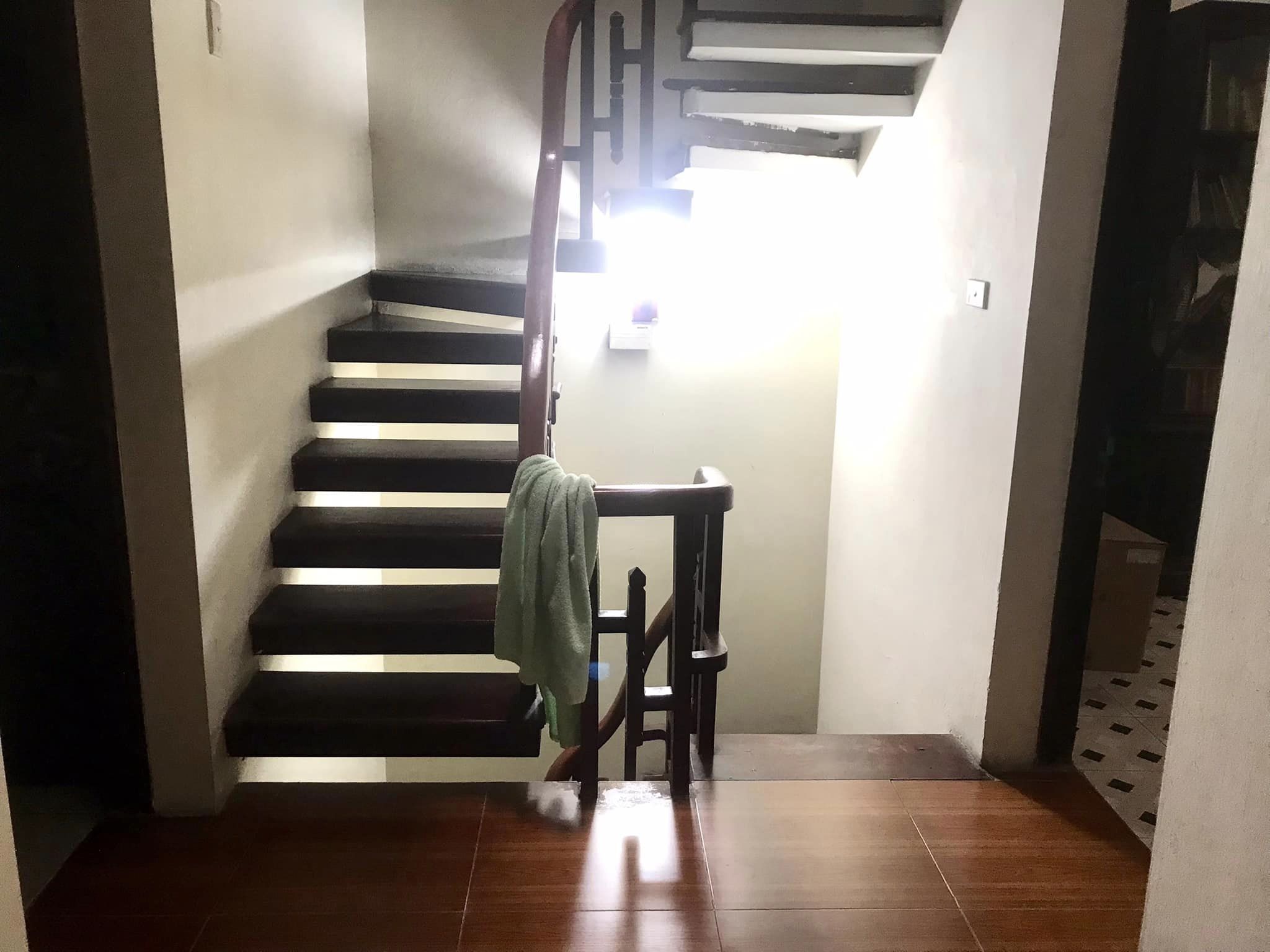 93m Mặt Tiền 16.1m Phố Phạm Văn Đồng Cầu Giấy. Vị Trí Siêu Đẹp. Giao Thông Thuận Lợi Đi Lại Các Quận. Chủ Nhà Cần Bán