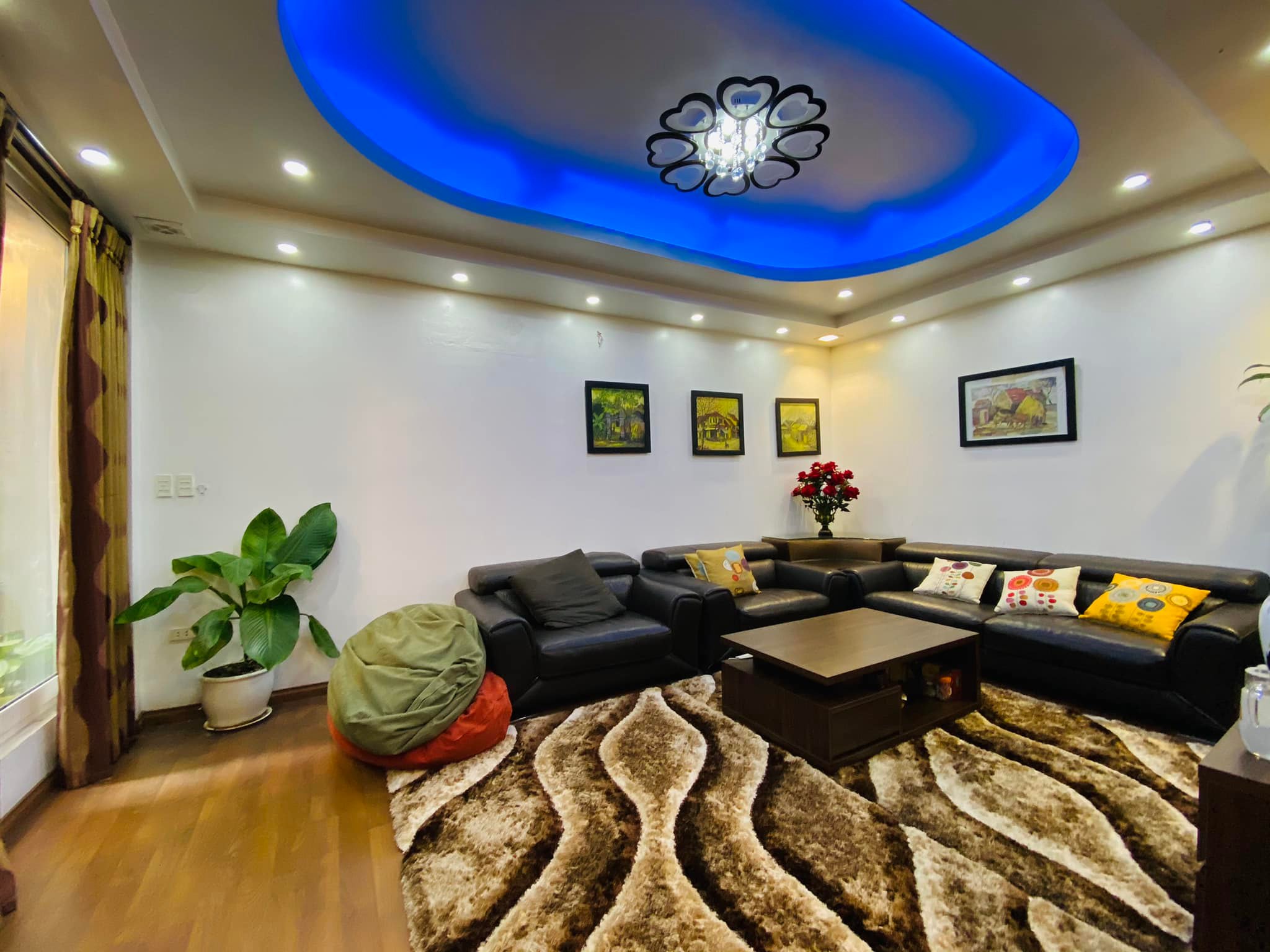 BÁN NHÀ 4 TẦNG NGUYỄN NGỌC VŨ, CẦU GIẤY - NHÀ SIÊU ĐẸP, NHÀ TỰ TỰ XÂY, GẦN Ô TÔ TRÁNH.