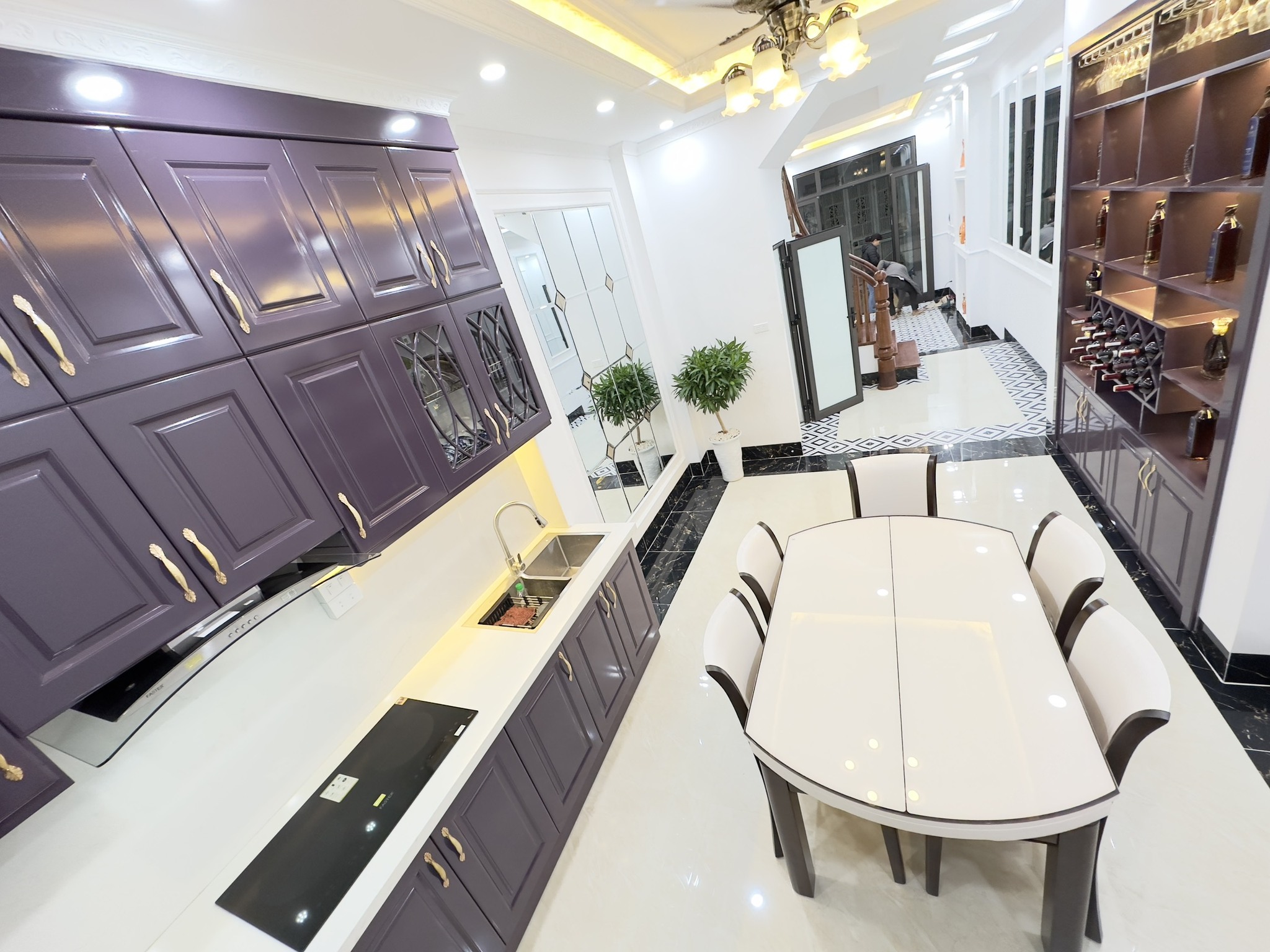 Bán Nhà 28 Ngõ 269 Thinh Quang, Ngõ Ba Gác Gần Đường Ô Tô, Nhà Mới DT: 44m/4 Tầng/6 Tỷ