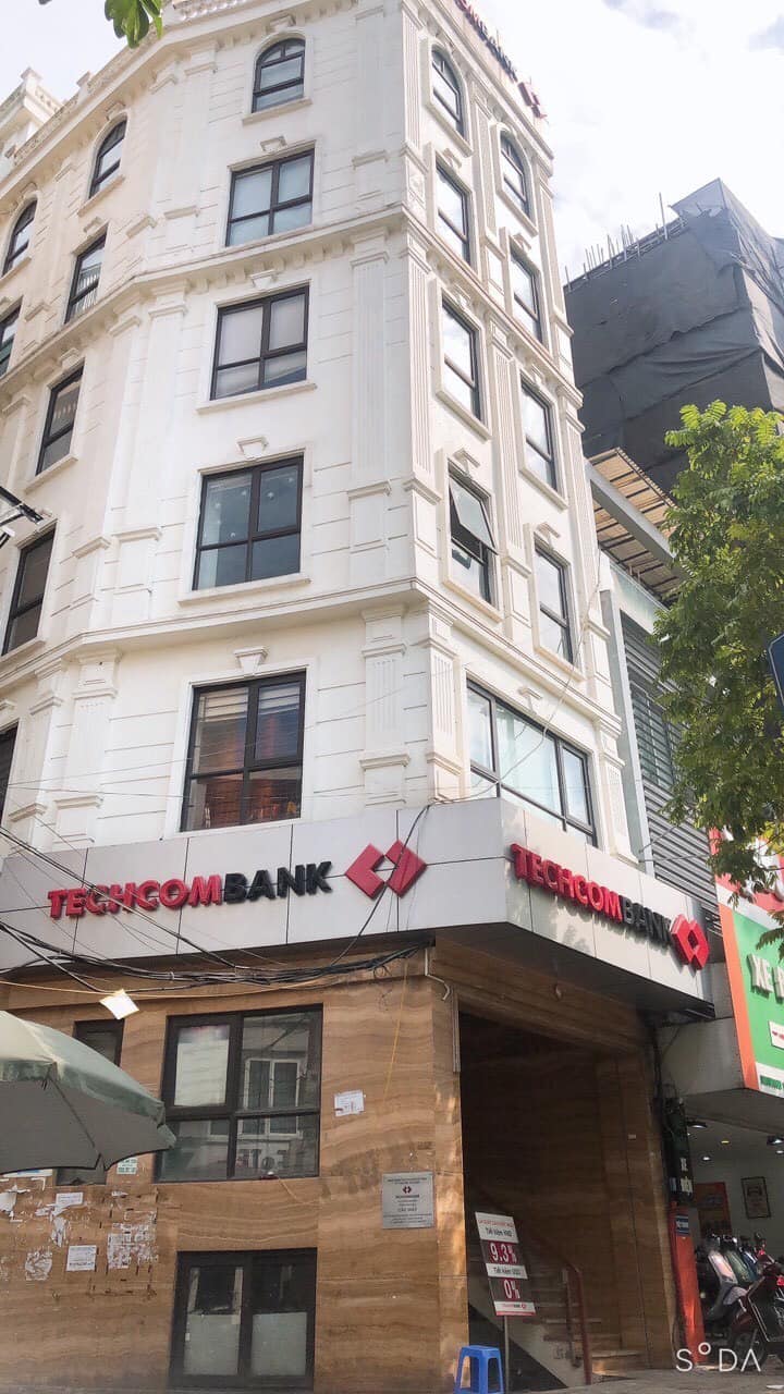 Cần bán gấp nhà phố diện tích77 xây 7 mặt tiền 5.8m quận Cầu Giấy