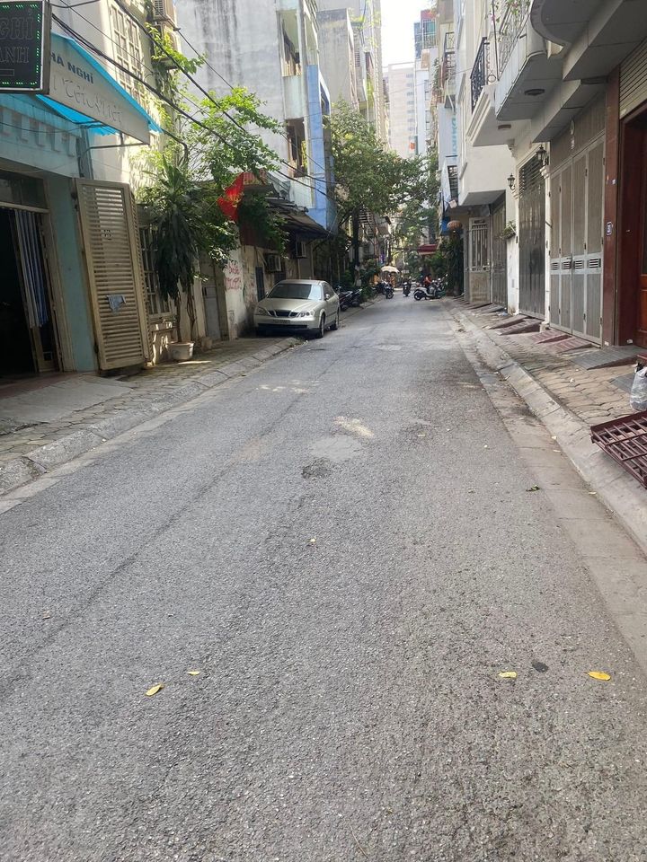 PHÂN LÔ NHÀ 5 TẦNG HOÀNG QUỐC VIỆT, CẦU GIẤY - Ô TÔ VÀO NHÀ - GARA - AN SINH TUYỆT VỜI - FULLTOÀN BỘ NỘI THẤT XỊN