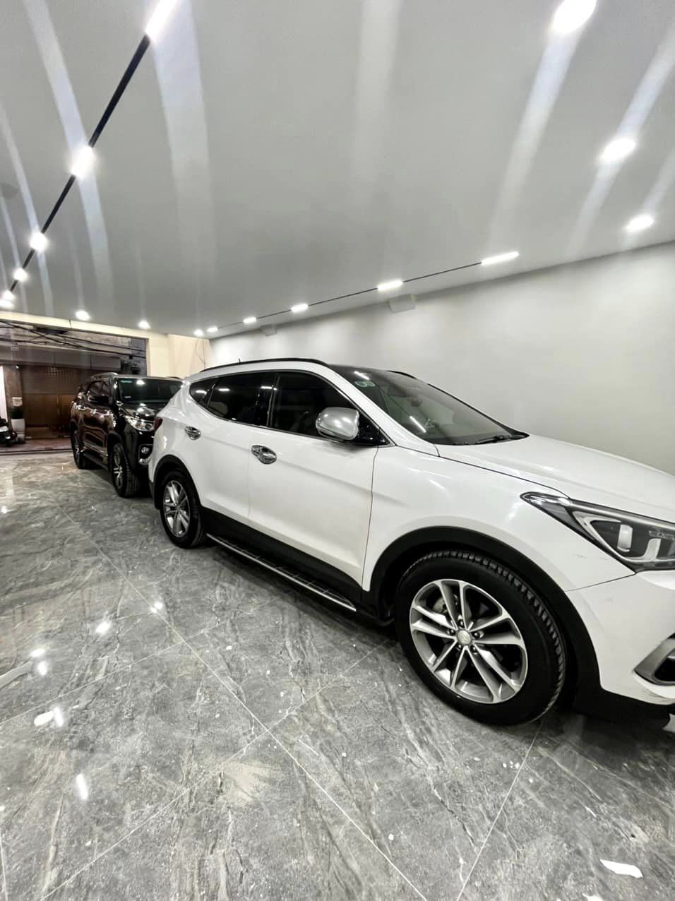 Bán biệt thự 135m2 phố Nghi Tàm, Tây Hồ Gara Ô tô tránh Kinh doanh vô địch 17.1 Tỷ