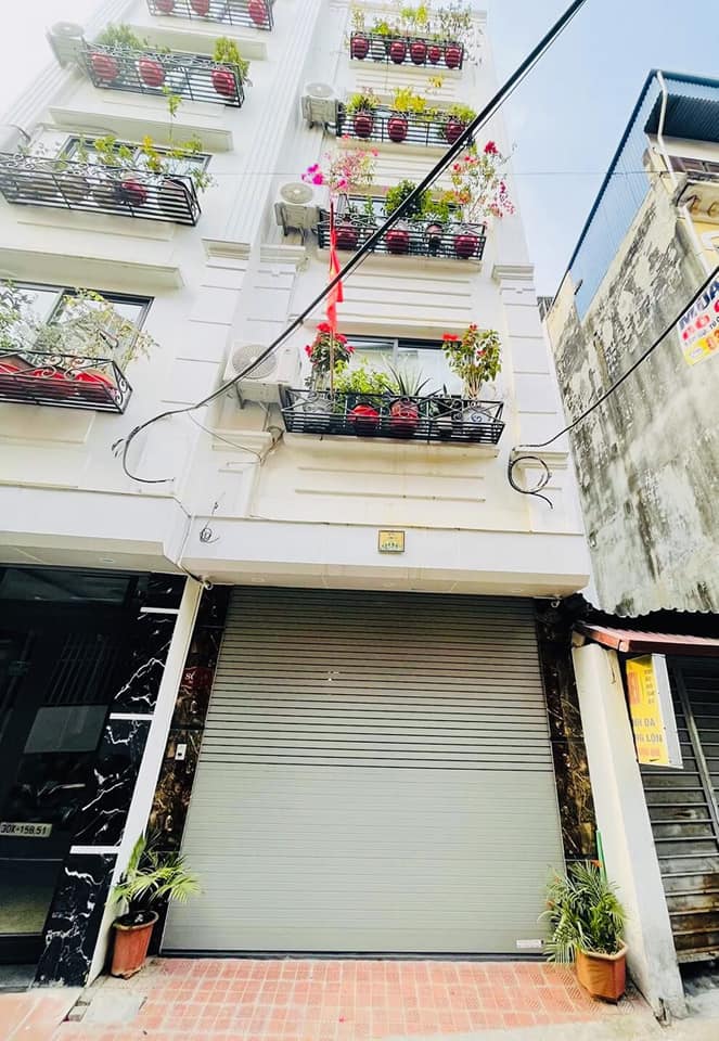 Bán Nhà ÔTÔ Tránh Vương Thừa Vũ - 55M2 5 Tầng Thang Máy -Gần Phố 12.5 Tỷ