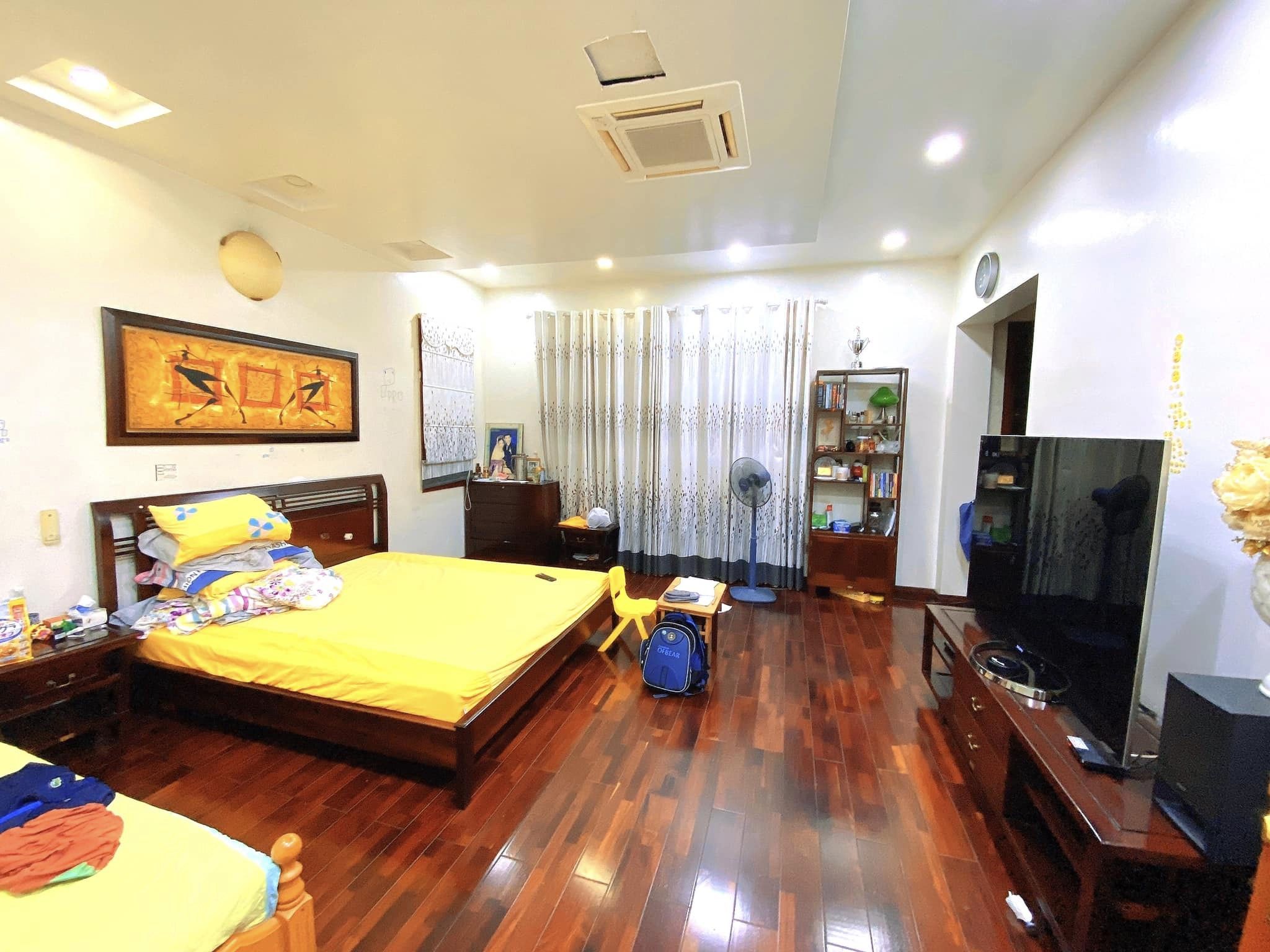 Bán biệt thự sân vườn 200m2 KĐT Mỹ Đình1, 42 tỷ đẹp lung linh