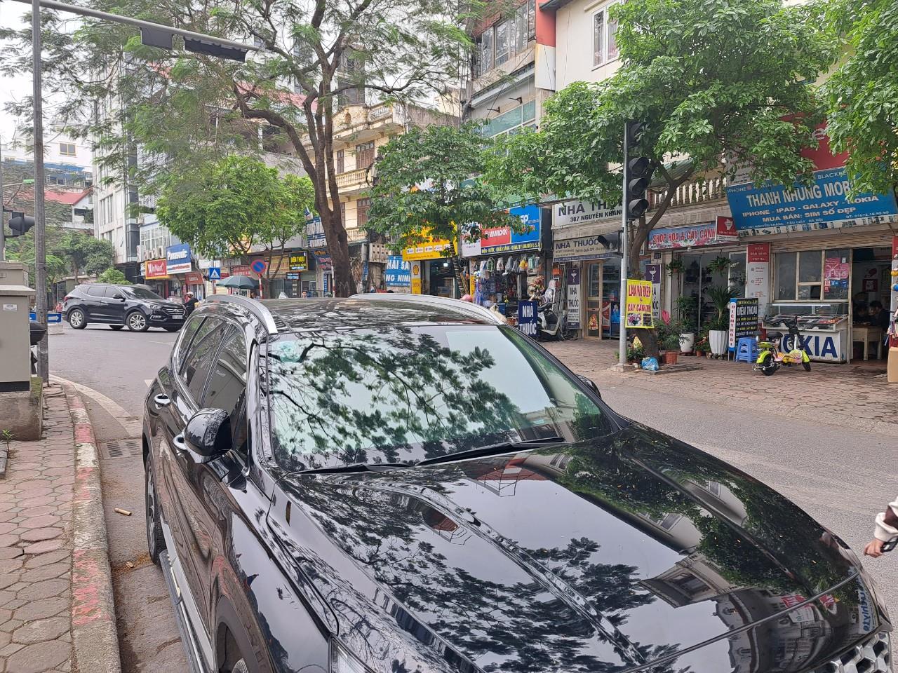 Cần Bán Nhà Mặt Phố Nguyễn Khang - Kinh Doanh Siêu Đỉnh - DT: 55m, MT: 4,6m