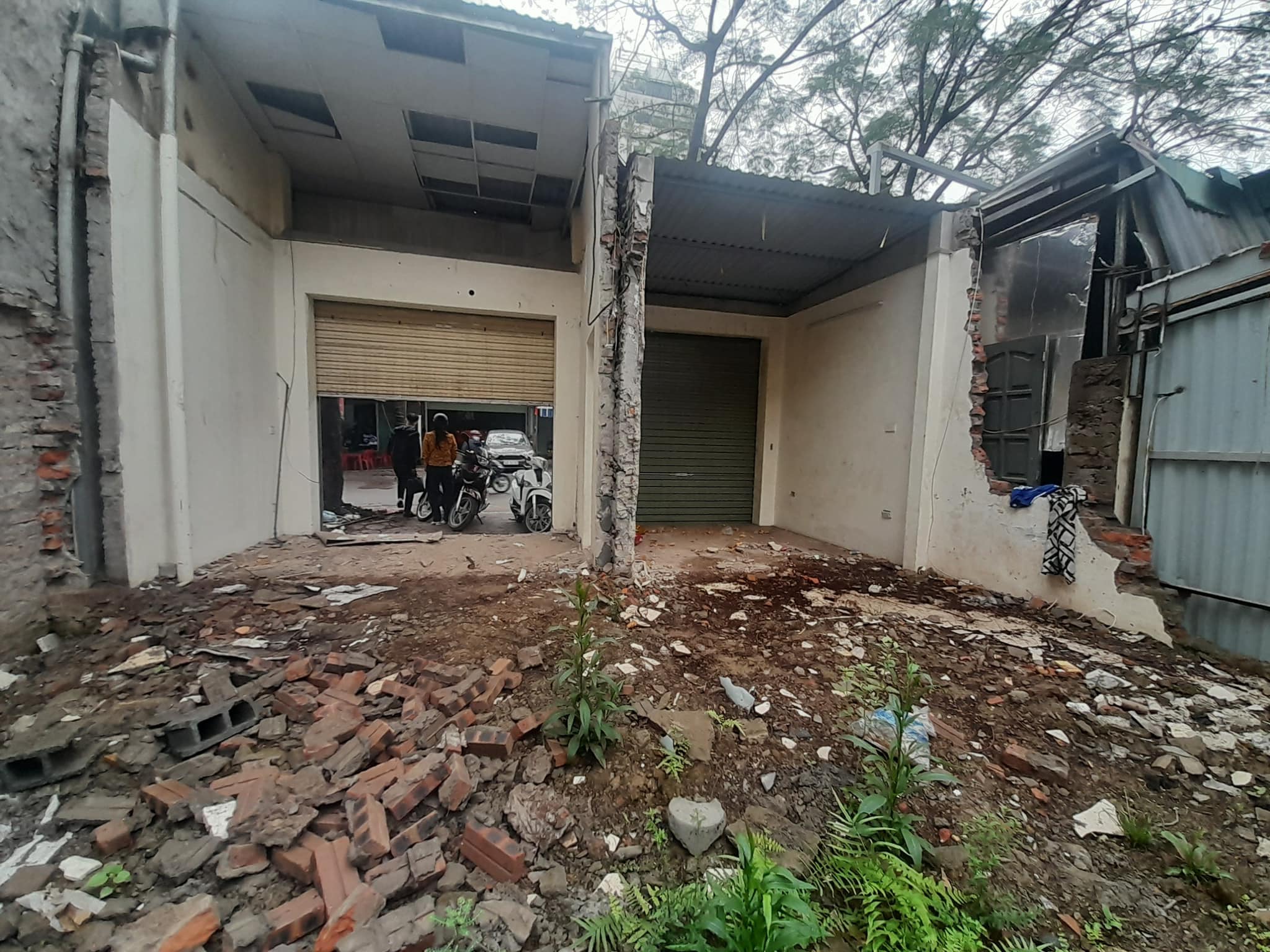 BÁN ĐẤT ĐỘI CẤN, VỈA HÈ, Ô TÔ TRÁNH, KINH DOANH, 85M2 MT6.5M, GIÁ 14.8 TỶ