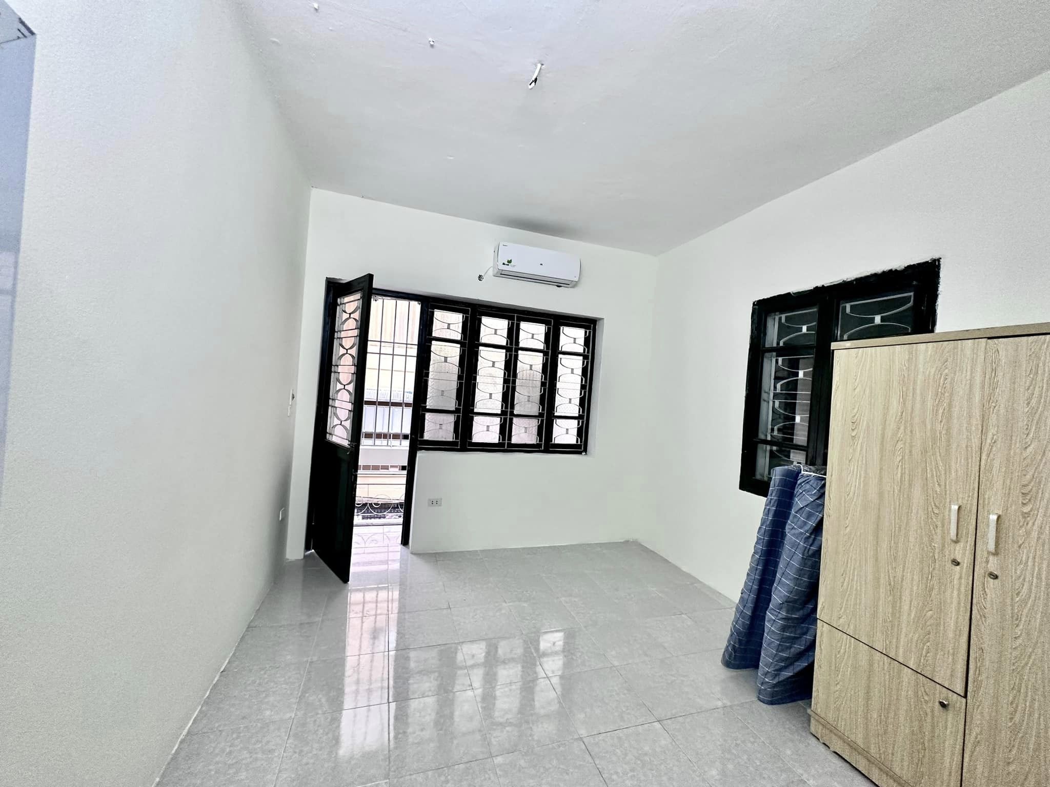 Tập thể ĐÀI TRUYỀN HÌNH Vĩnh Tuy 90 m,thoáng ,nhiều tiện ích chỉ hơn 1 tỷ.