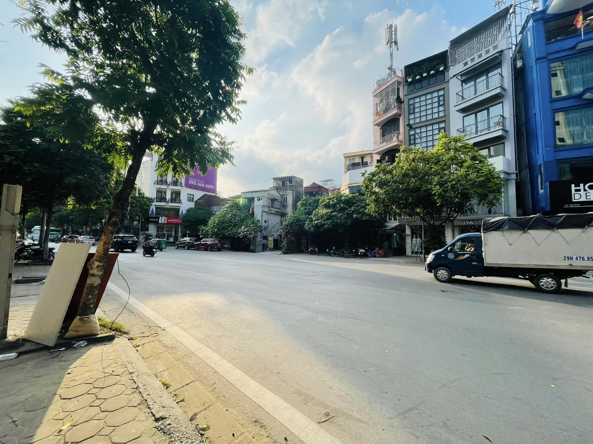 MẶT PHỐ SƠN TÂY 65m2-5T KINH DOANH ĐỈNH-Ô TÔ TRÁNH BA ĐÌNH. GIÁ 26 TỶ