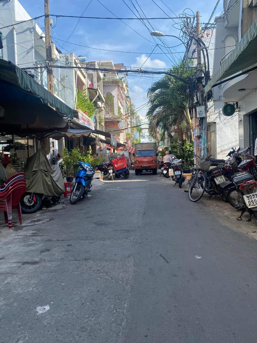 Bán nhà Đường Thái Phiên Quận 11 Hẻm rộng thông Giá Nhỉnh 5ty