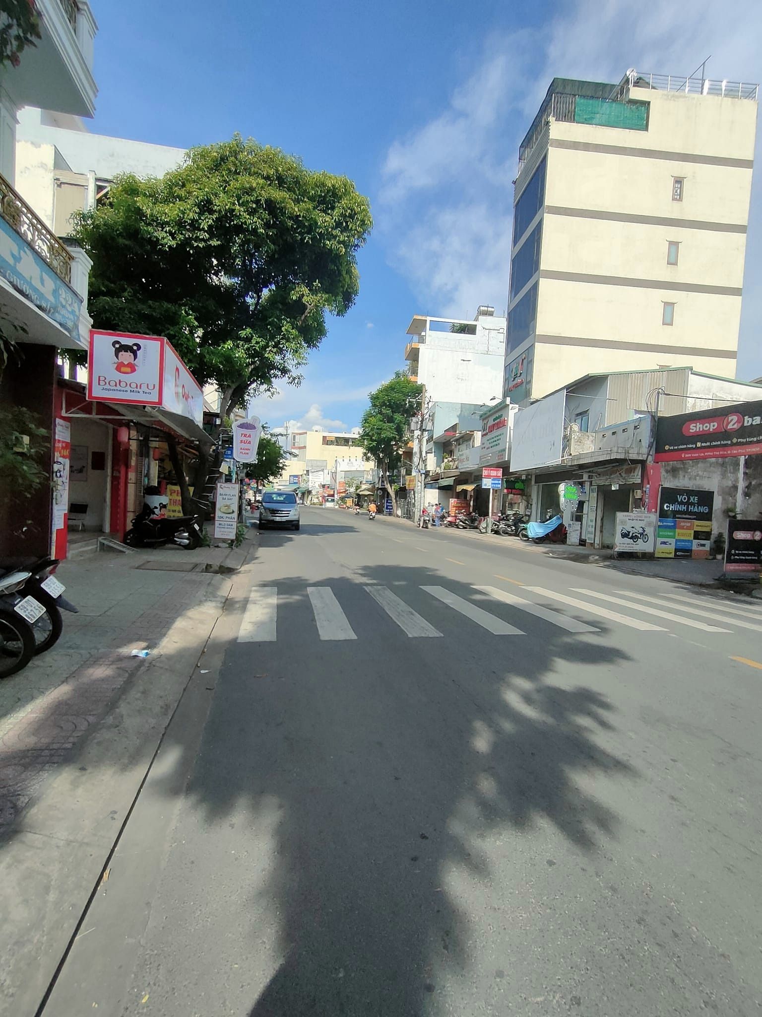 BÁN NHÀ NGAY CHỢ TÂN HƯƠNG TÂN PHÚ — ĐƯỜNG KD 10M NGẮN THÔNG 2 ĐƯỜNG LỚN — 92m2(4x23) — 3 TẦNG BTCT VUÔNG VỨC