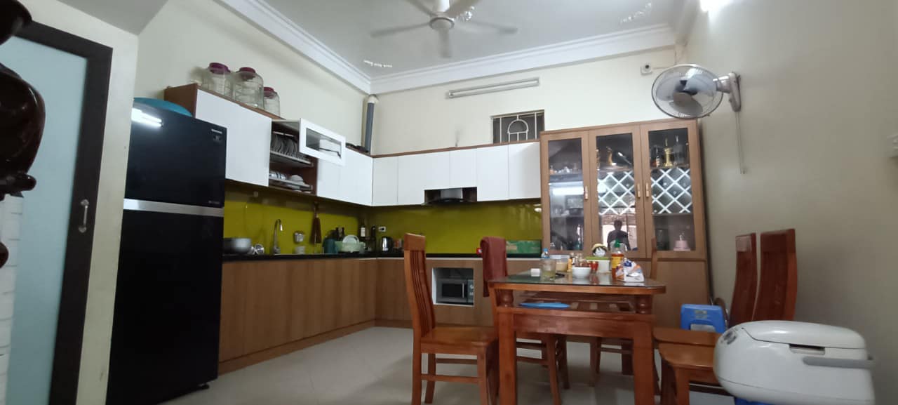 BÁN GẤP KIM NGƯU, NHÀ ĐẸP, DÂN XÂY, SỔ NỞ HẬU 45m x 4T NHỈNH 4 TỶ