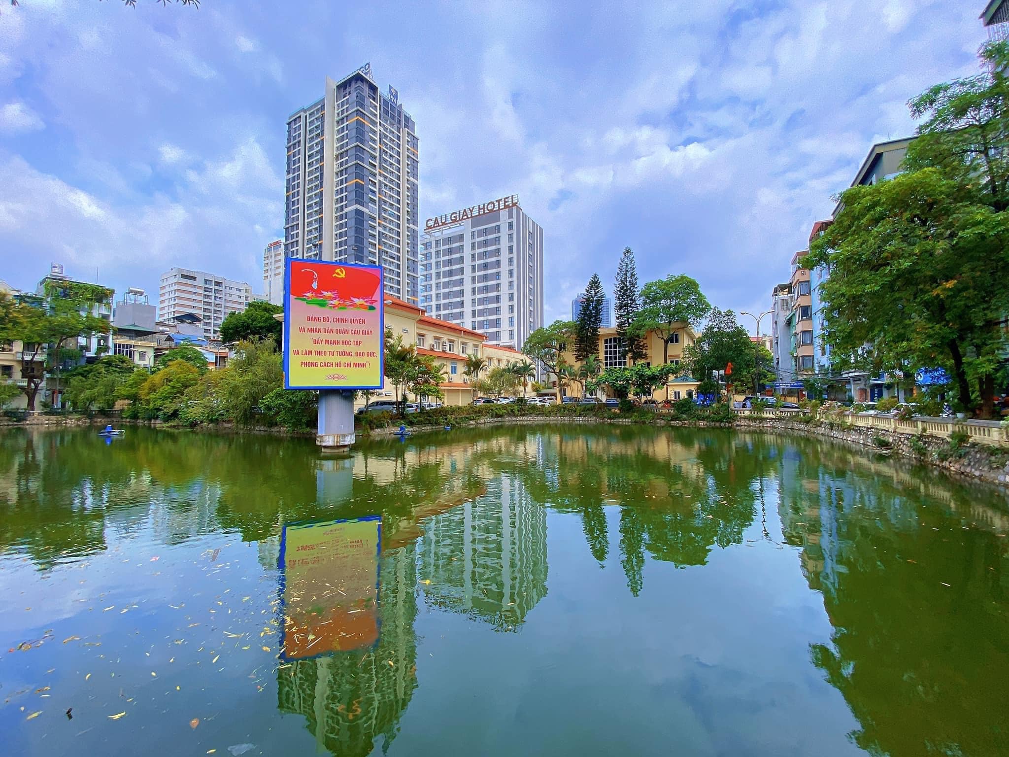 BÁN NHÀ PHỐ CẦU GIẤY VIEW HỒ NGÕ THÔNG OTO QUA KINH DOANH 60M MẶT TIỀN 4.2M 5 TẦNG 7.5 TỶ