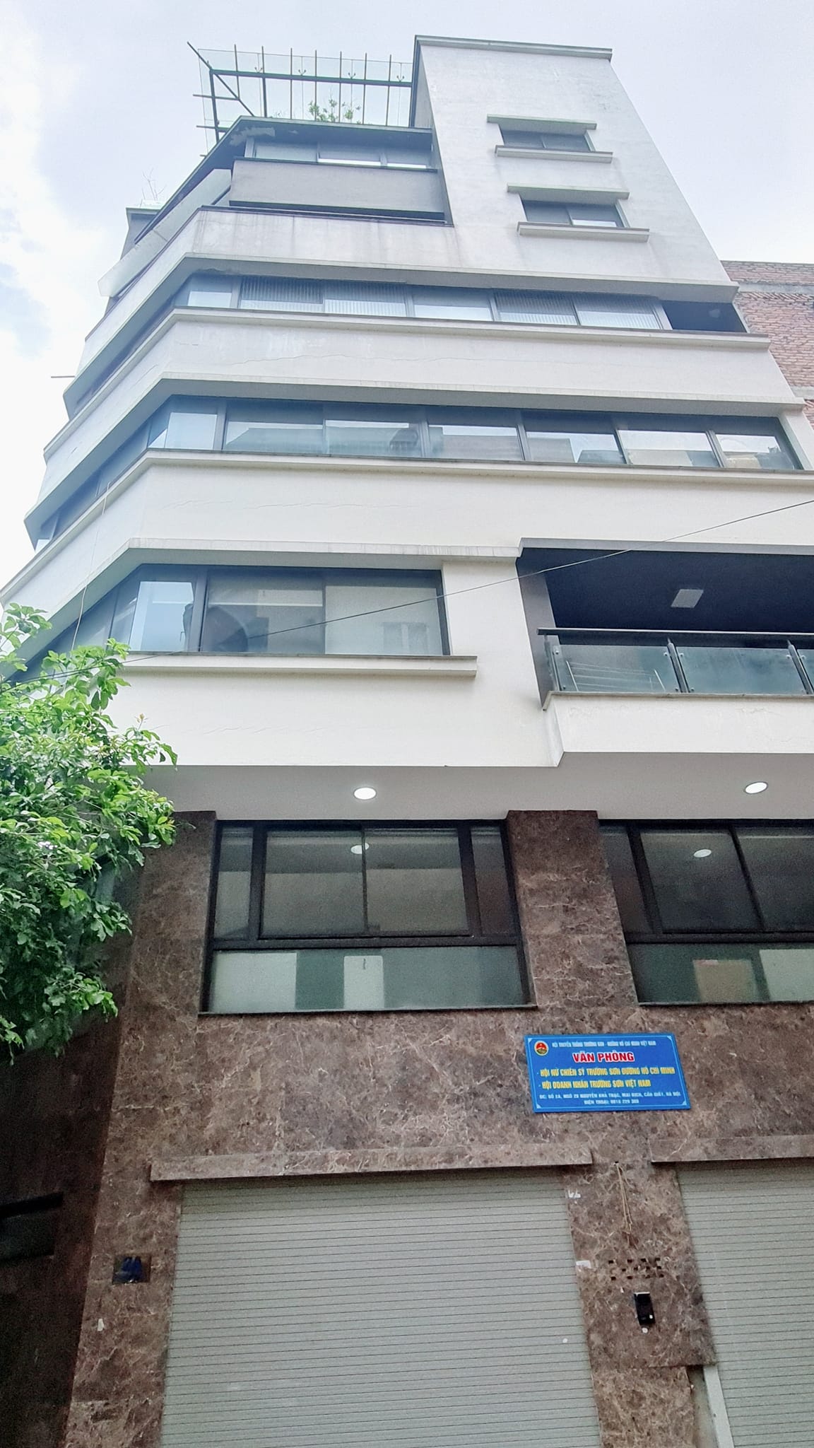 Bán gấp nhà kiểu Biệt Thự Phan Kế Bính, 8 Tầng Thang Máy 100m2 Gara Oto 27.5 tỷ