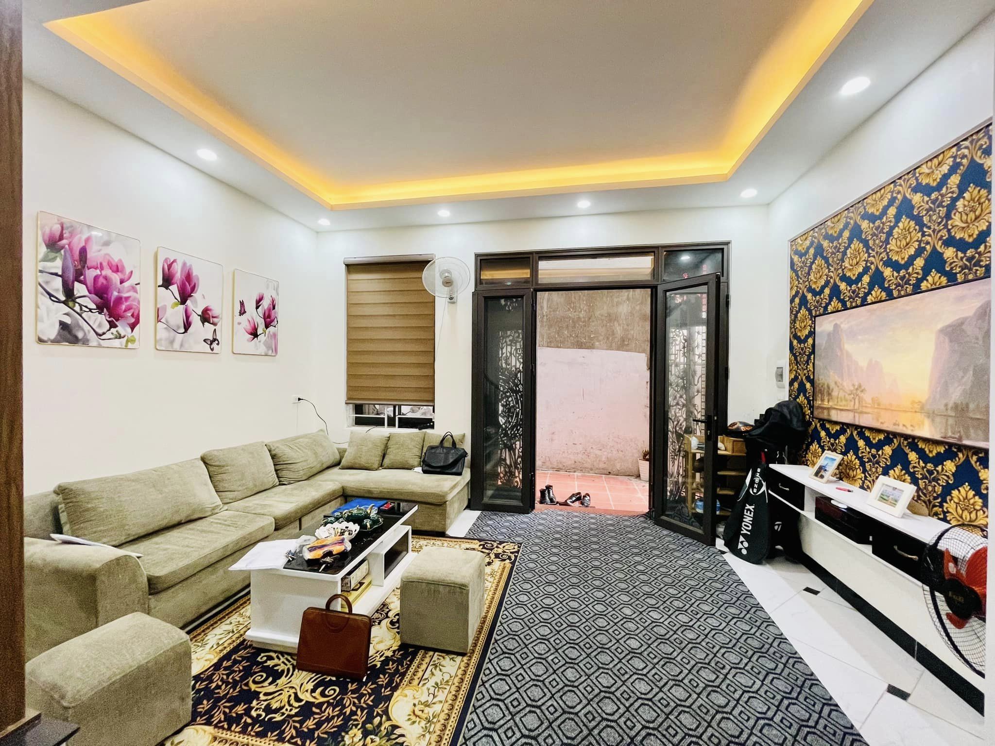 Bán Nhà Kim Giang Quận Hoàng Mai 33m2 Nhà Thiết Kế 5 Tầng MT4,6m Ô Tô Đỗ Cổng - Full Nội Thất