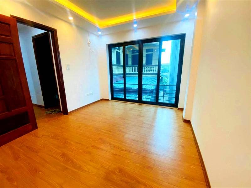 BÁN NHÀ 7 TÂNG THANG MÁY ĐẸP LONG LANH. Ô TÔ TRÁNH, NHÀ MỚI . GIÁ 21.5 TỶ