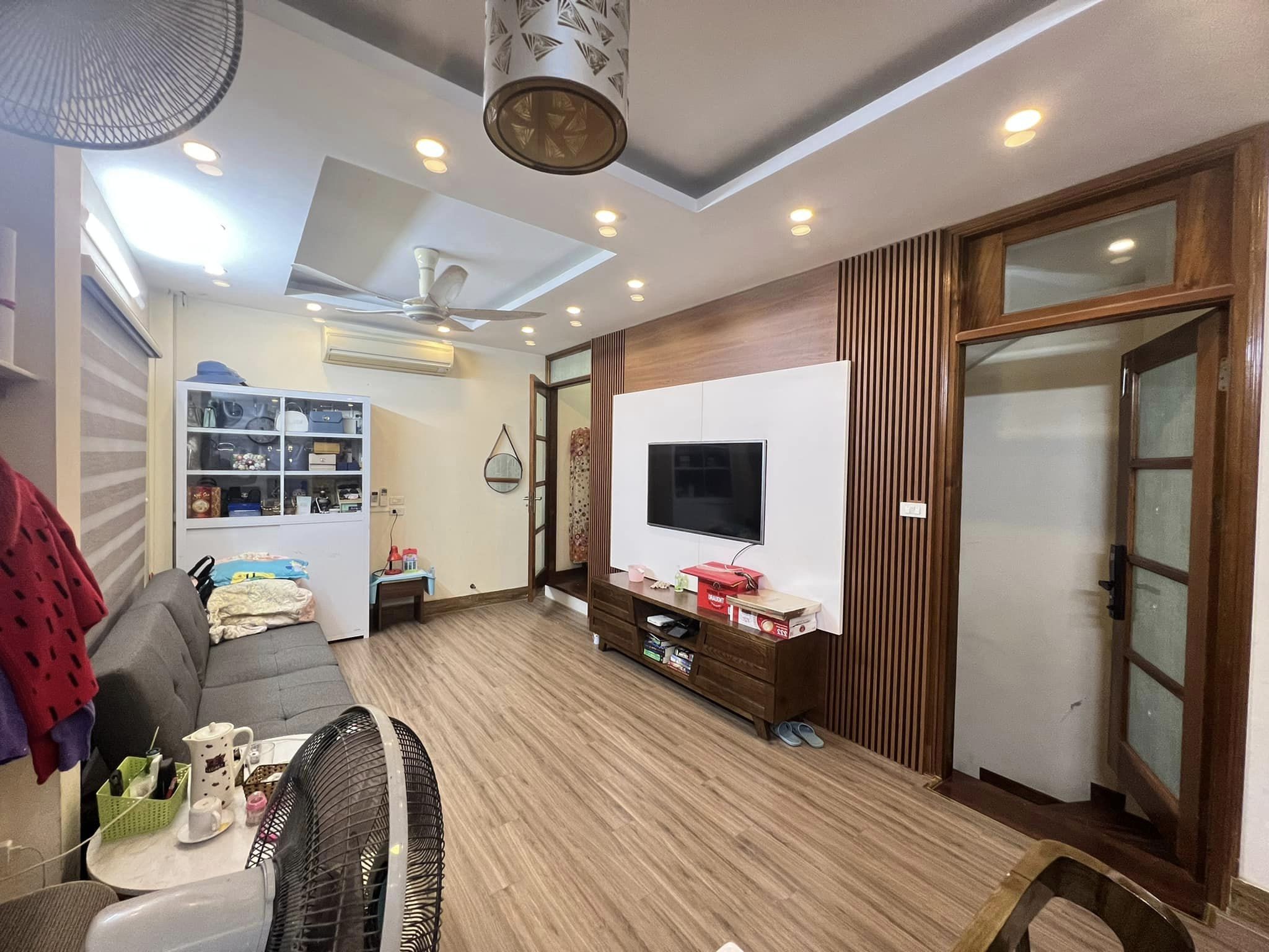 SIÊU PHẨM CẦU GIẤY - NHÀ DÂN XÂY - 30M RA MẶT PHỐ CẦU GIẤY – 48m2 – Nhỉnh 5 tỷ