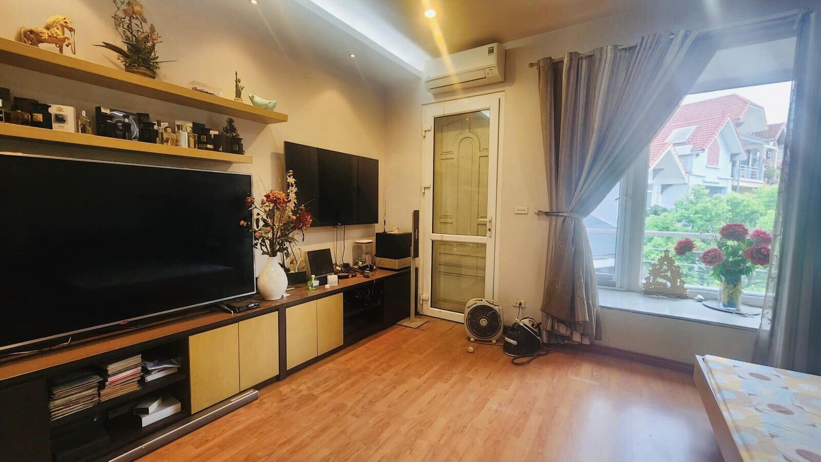 VỊ TRÍ HIẾM-KHU VIP PHỐ GIẢNG VÕ-ĐỐNG ĐA-NGÕ TO NHƯ PHỐ-VỈA HÈ-64M 25TỶ-Ở NGAY