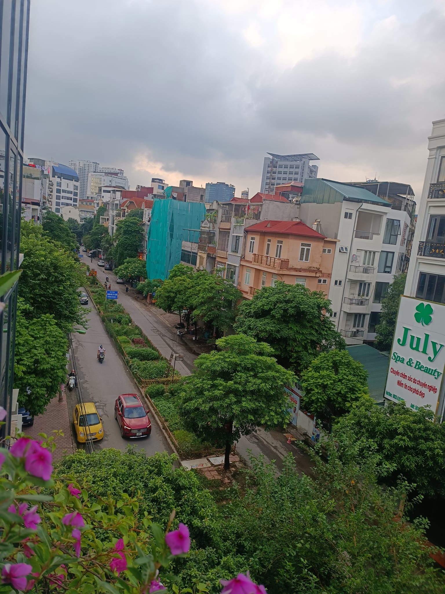 MẶT PHỐ PHẠM TUẤN TÀI CẦU GIẤY ĐƯỜNG 2 LÀN HÈ 5M KINH DOANH VĂN PHÒNG 50M MẶT TIỀN 5M 21TỶ