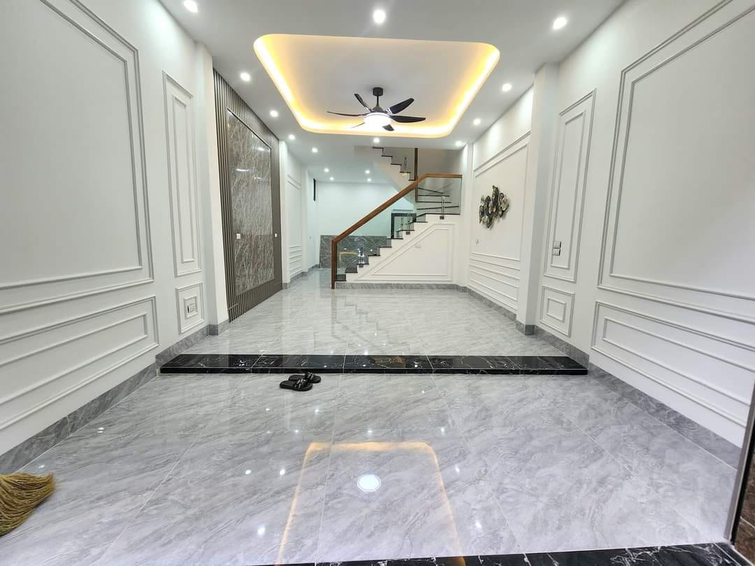 chủ cần bán nhà - xuân đỉnh nhà 5 tầng - vừa ở vừa kinh doanh văn phòng