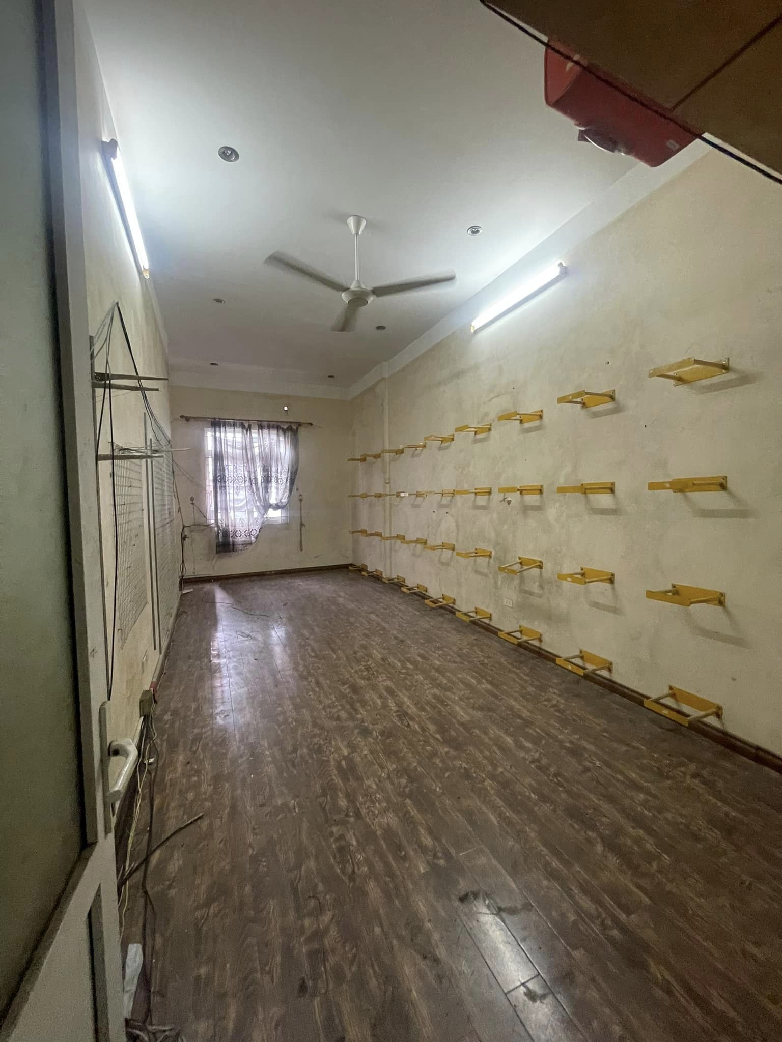 VỊ TRÍ HIẾM-MẶT PHỐ LÊ GIA ĐỊNH QUẬN HAI BÀ-36M 12xTỶ-GIÁ TỐT-KINH DOANH SIÊU ĐỈNH