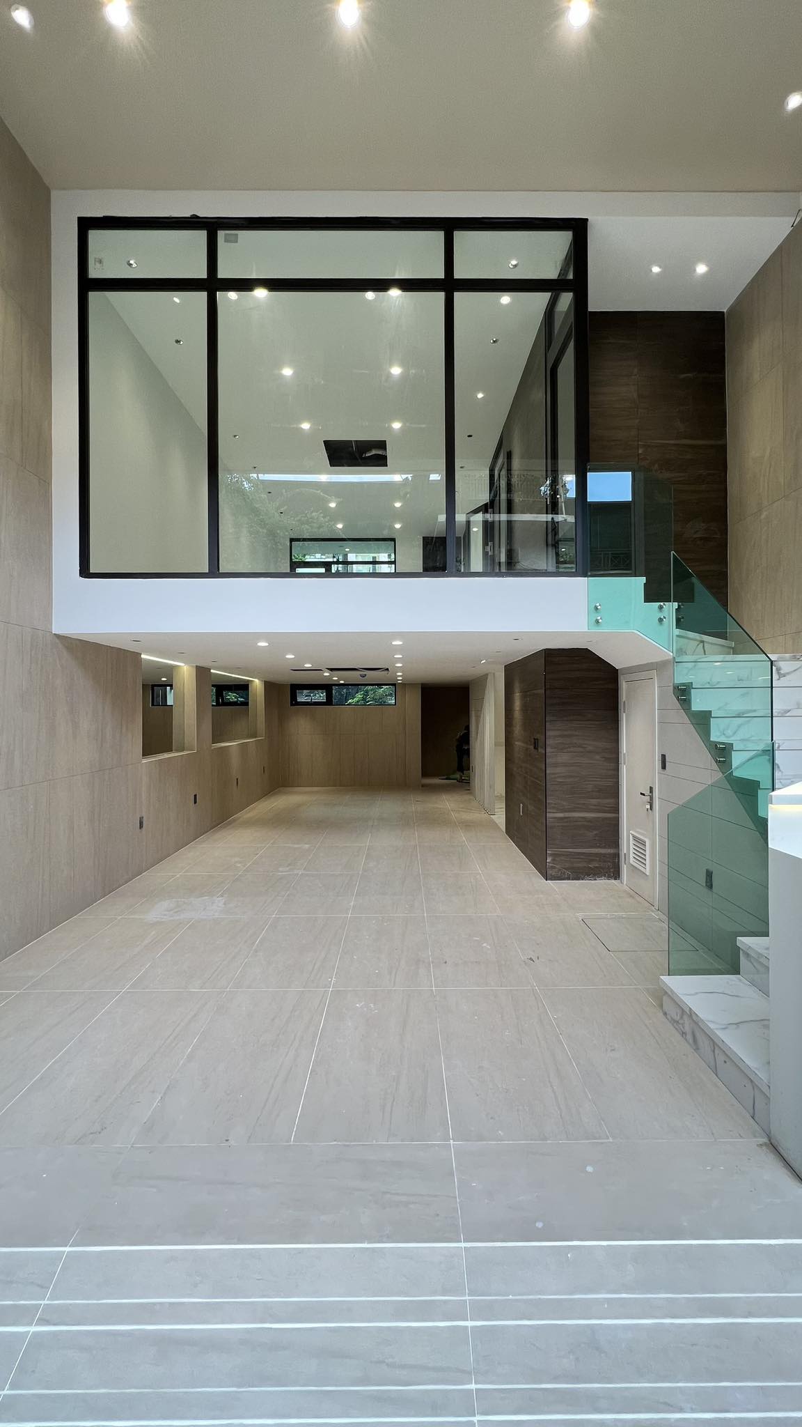 Bán Nhà 9 Tầng Mặt Phố Lý Nam Đế 80M2 MT 6.2M Bên Chẵn–Thông Sàn Xây Mới Hầm để Xe