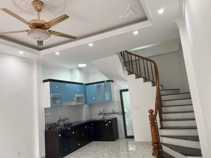 Trời tin được k, Nhà mới kính koong Phố Phú Diễn 40m2 x 5T, Gara Ô tô, Kd Đỉnh 4,75 Tỷ.