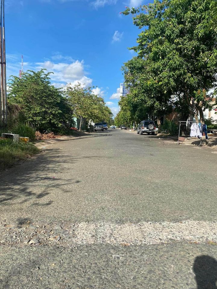 Nhà Ngang 5m Mặt Tiền TĐC - Phú Mỹ Hưng - Quận 7 - Nhà C4 Tiện Xây Mới