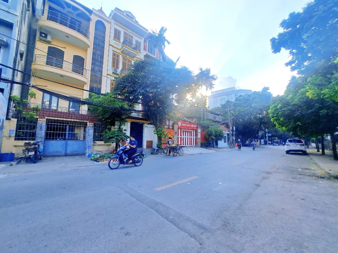 Mặt Phố Đặng Tiến Đông 100M2 MT 6M 38 Tỷ - Vỉa hè 3M - 2 Làn Ô TÔ Tránh