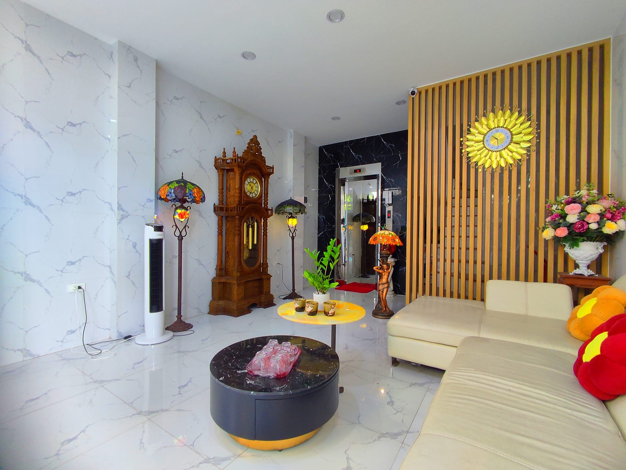 BÁN NHÀ 4 TẦNG DIỆN TÍCH LỚN . NHÀ MỚI NỘI THẤT SANG XỊN Ở NGAY. BA BƯỚC RA PHỐ. GIÁ 7.15 TỶ