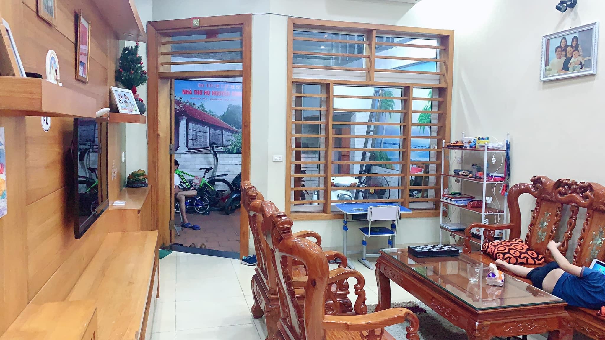 Bán ngôi nhà 67m2 phố Âu Cơ, Tây Hồ Gara 2 Ô tô Mặt tiền rộng Kinh doanh đỉnh 6.5 Tỷ