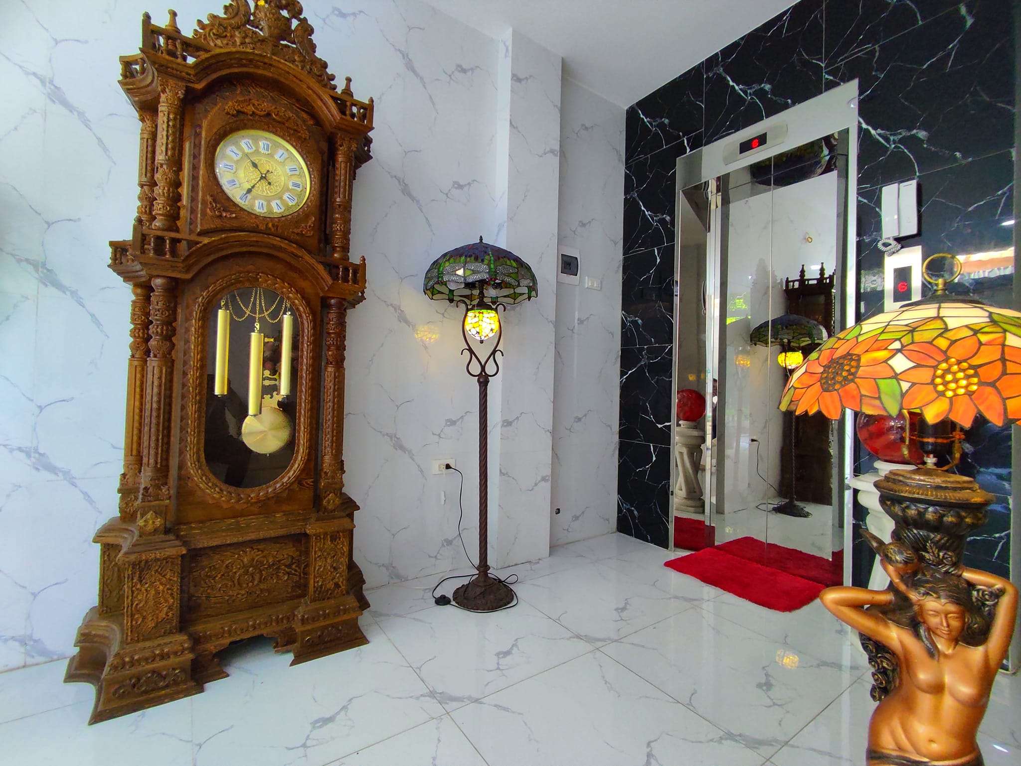 Bán nhà 43m2 phố Bồ Đề, Long Biên Gara Ô tô 7 phòng ngủ Thang máy 6.5 Tỷ