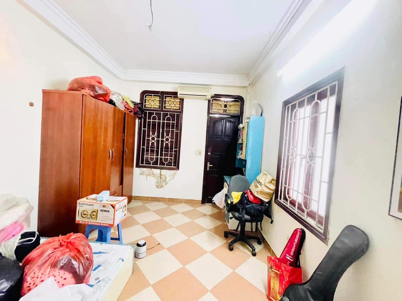 Bán nhà Vạn Kiếp Hai Bà Trưng Giá 2.6 tỷ +DT: 32m2