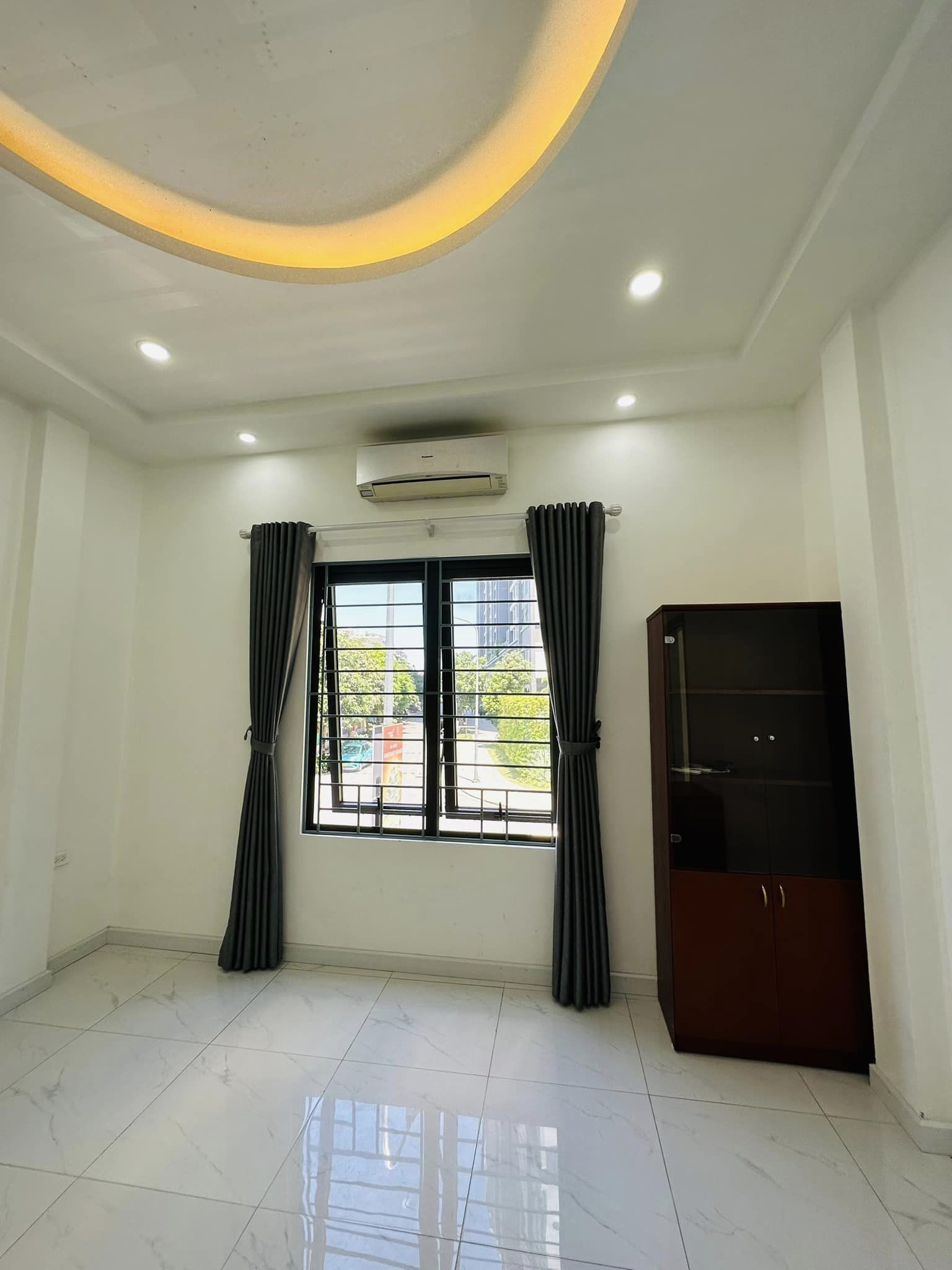Bán nhà Hàm Nghi, Nam Từ Liêm, 70m2, 12.8 tỷ, ô tô