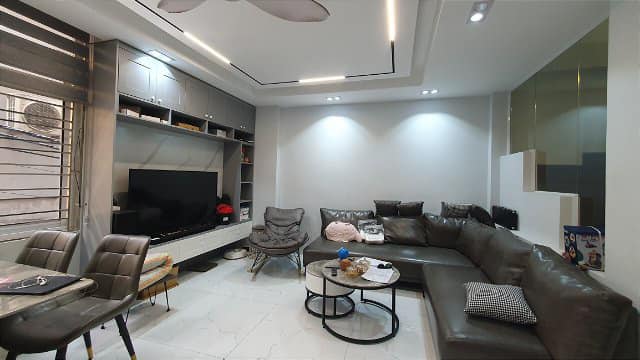 Bán Nhà Mặt Phố Trường Chinh 250M2 Mặt Tiền 8.1M 108 Tỷ -Khu Vực GPXD Cao Tầng