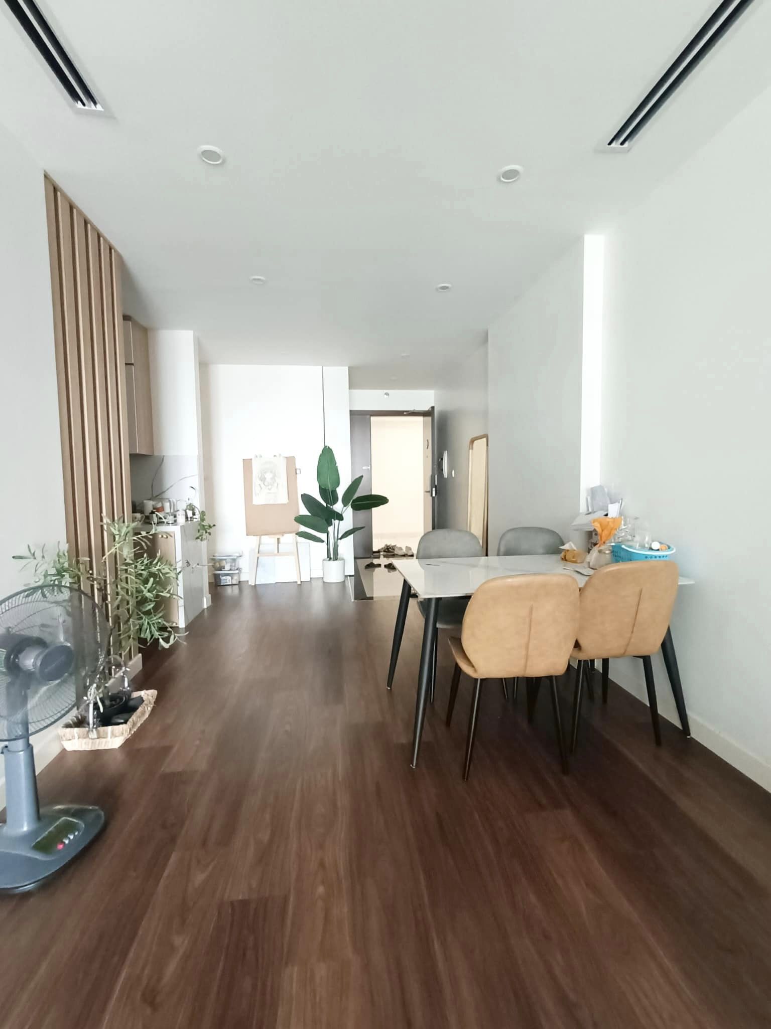 Thật 100% Bán chung cư 3PN 100m2 Imperia Garden (203 Nguyễn Huy Tưởng) view bể bơi 4.x ty