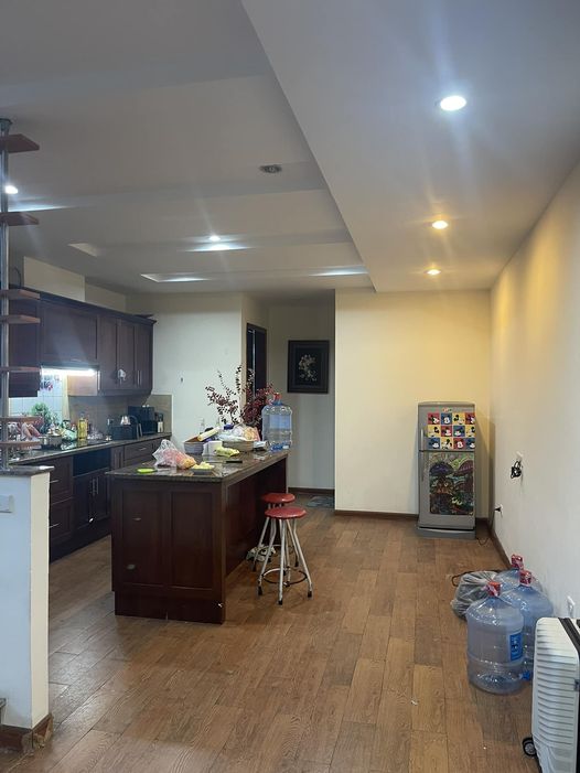 Cần nhượng lại nhà 2n1k diện tích 100m2 ở 89 Thái Hà