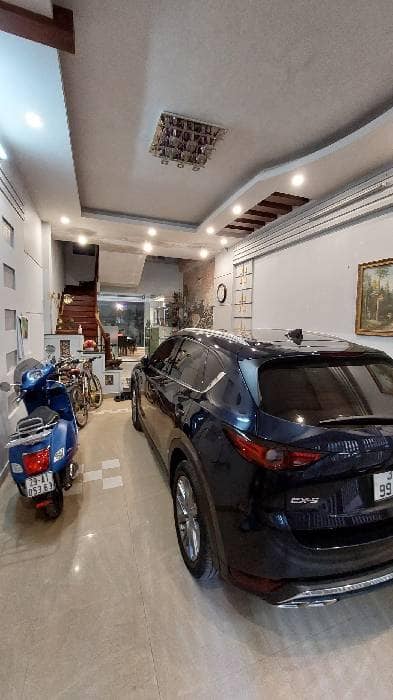 BÁN NHÀ NGUYỄN CHÍ THANH, Ô TÔ, KINH DOANH, 110m2 5T MT5M, GIÁ 20 TỶ