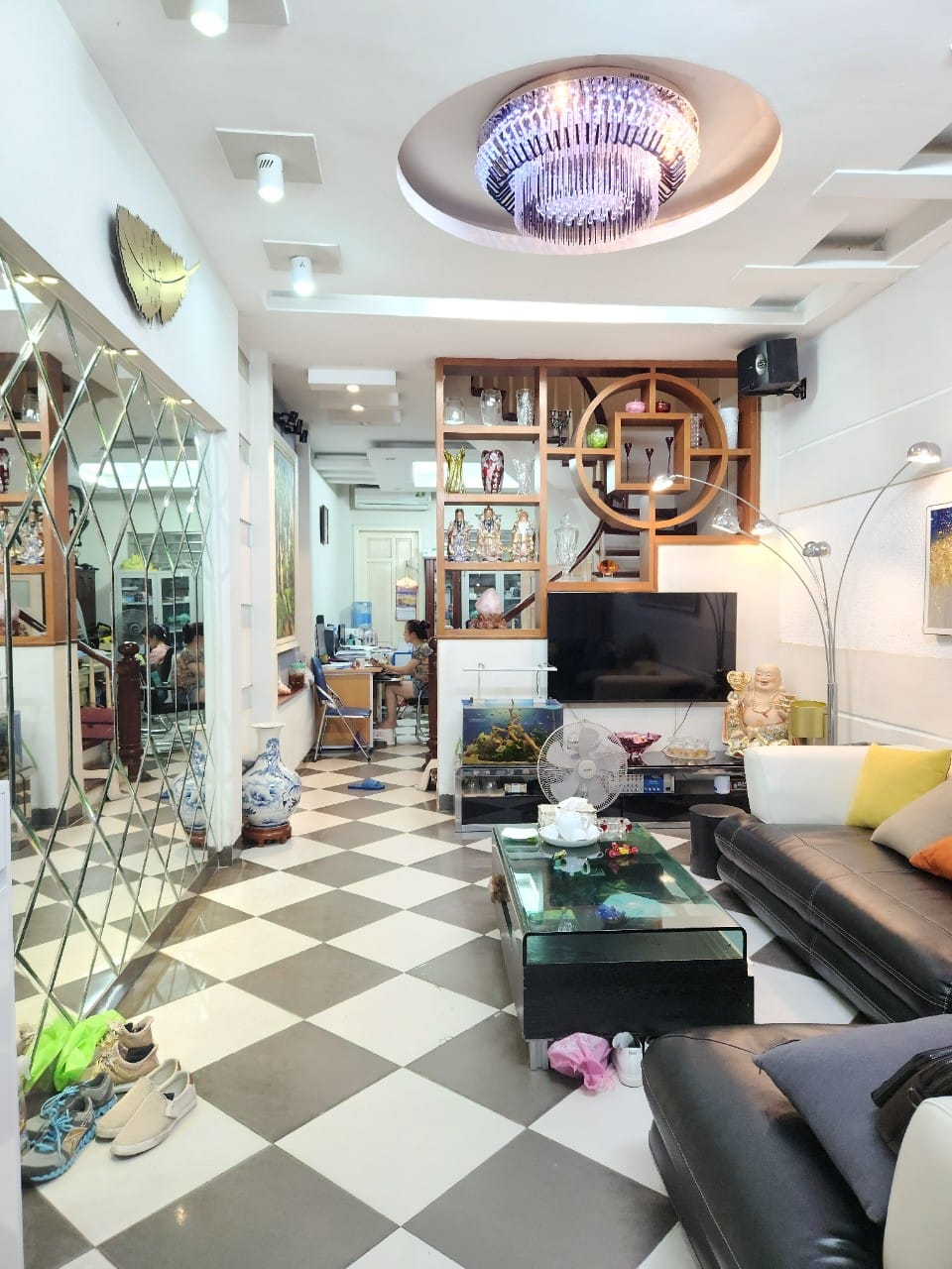 BÁN NHÀ GIANG VĂN MINH, TẶNG NỘI THẤT, GẦN PHỐ, 50M2 5T, GIÁ 6.8 TỶ