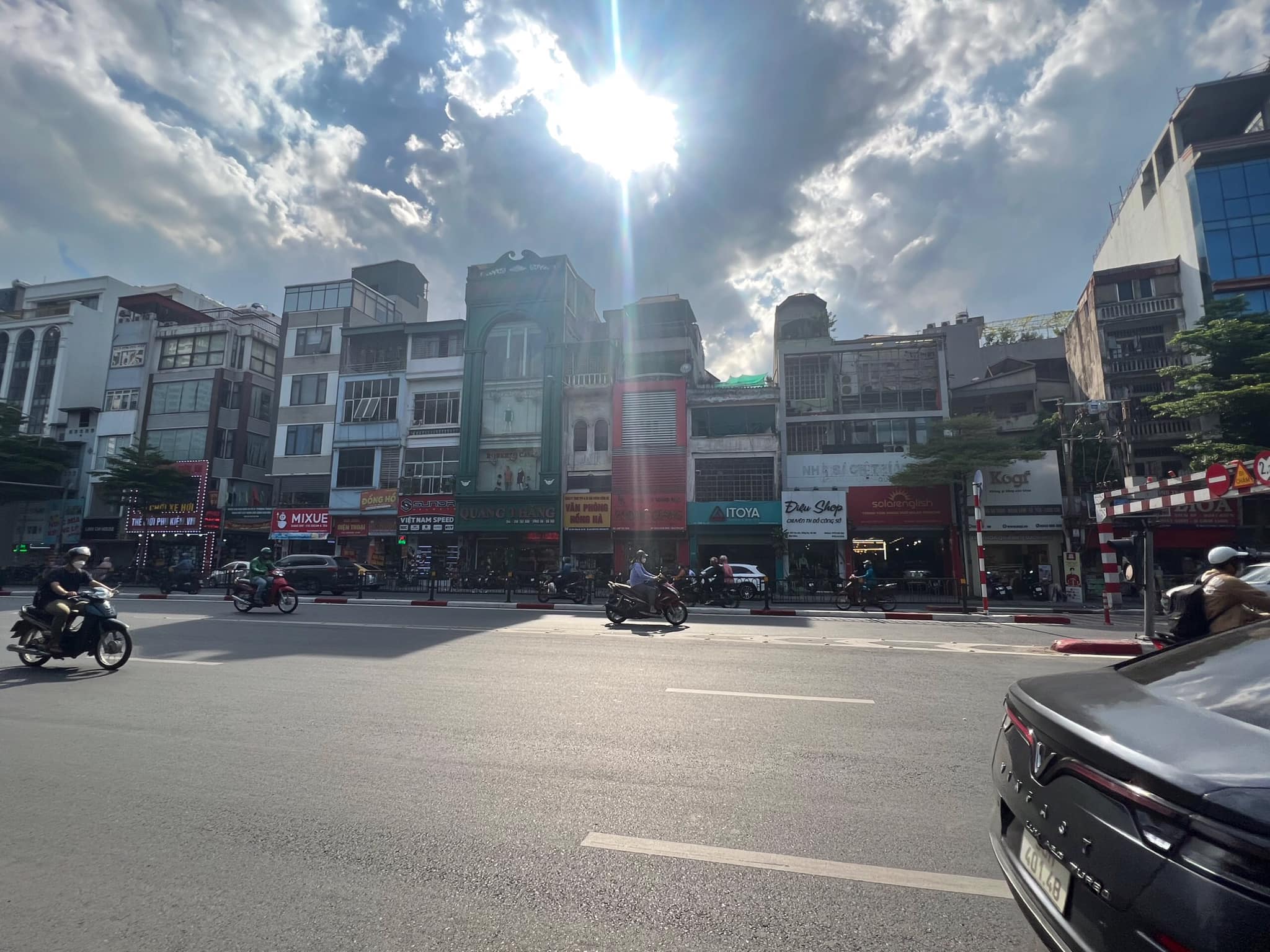 Bán Nhà Mặt Phố Tây Sơn 558m2