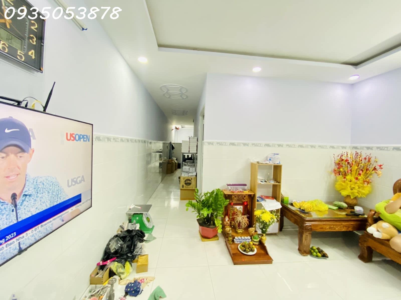 Nhà Cần Bán Gấp, Thoại Ngọc Hầu Tân Phú, 70m2, Hẻm Nhựa 8m Thông.Nhà Mới Ở Liền.