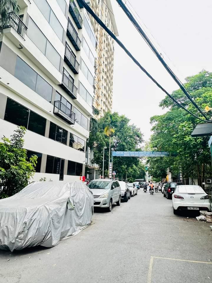 bán nhà phân lô phố MINH KHAI -HBT 55m 5T ô tô đỗ cửa thoáng trước sau KD chỉ hơn 9 tỷ