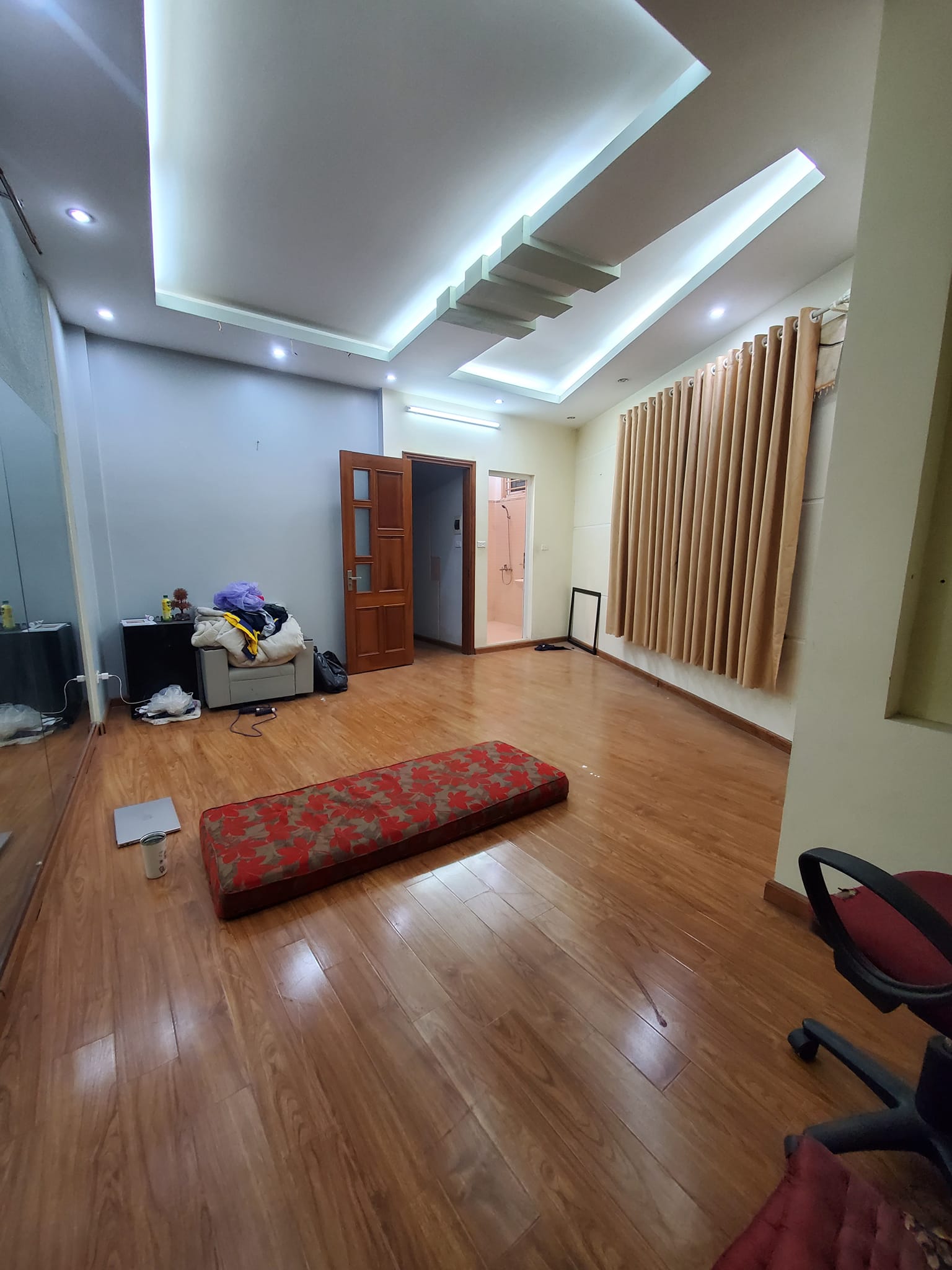 Bán nhà Nguyễn Khang, Cầu Giấy, 42m2, 4.65 tỷ, rất đẹp