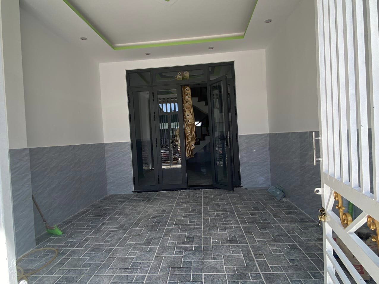 2 tỷ 8 bán luônmới xây đường oto tại Đà Lạt - rộng 68m2