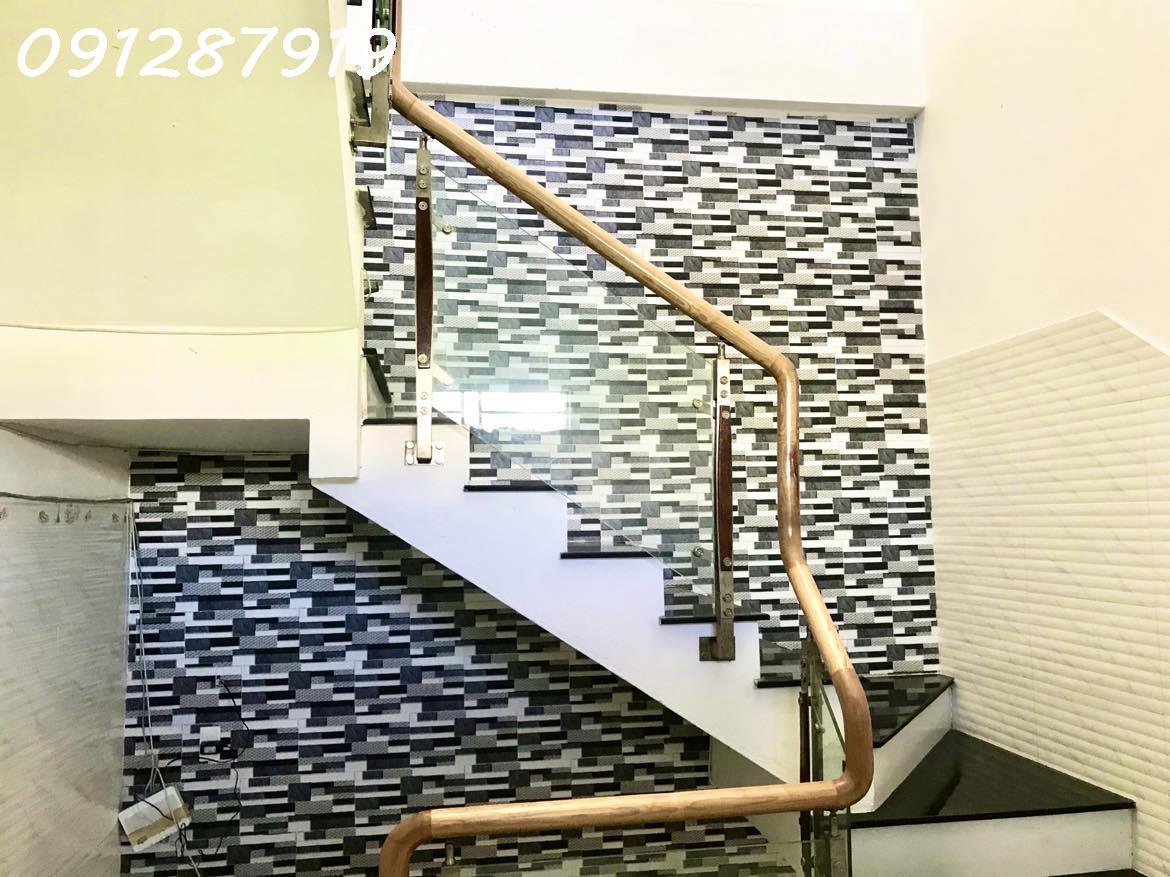 BÁN TÒA NHÀ CHO THUÊ 7 PHÒNG - NHỈNH 3 TỶ - GẦN BỆNH VIÊN 600 GIƯỜNG