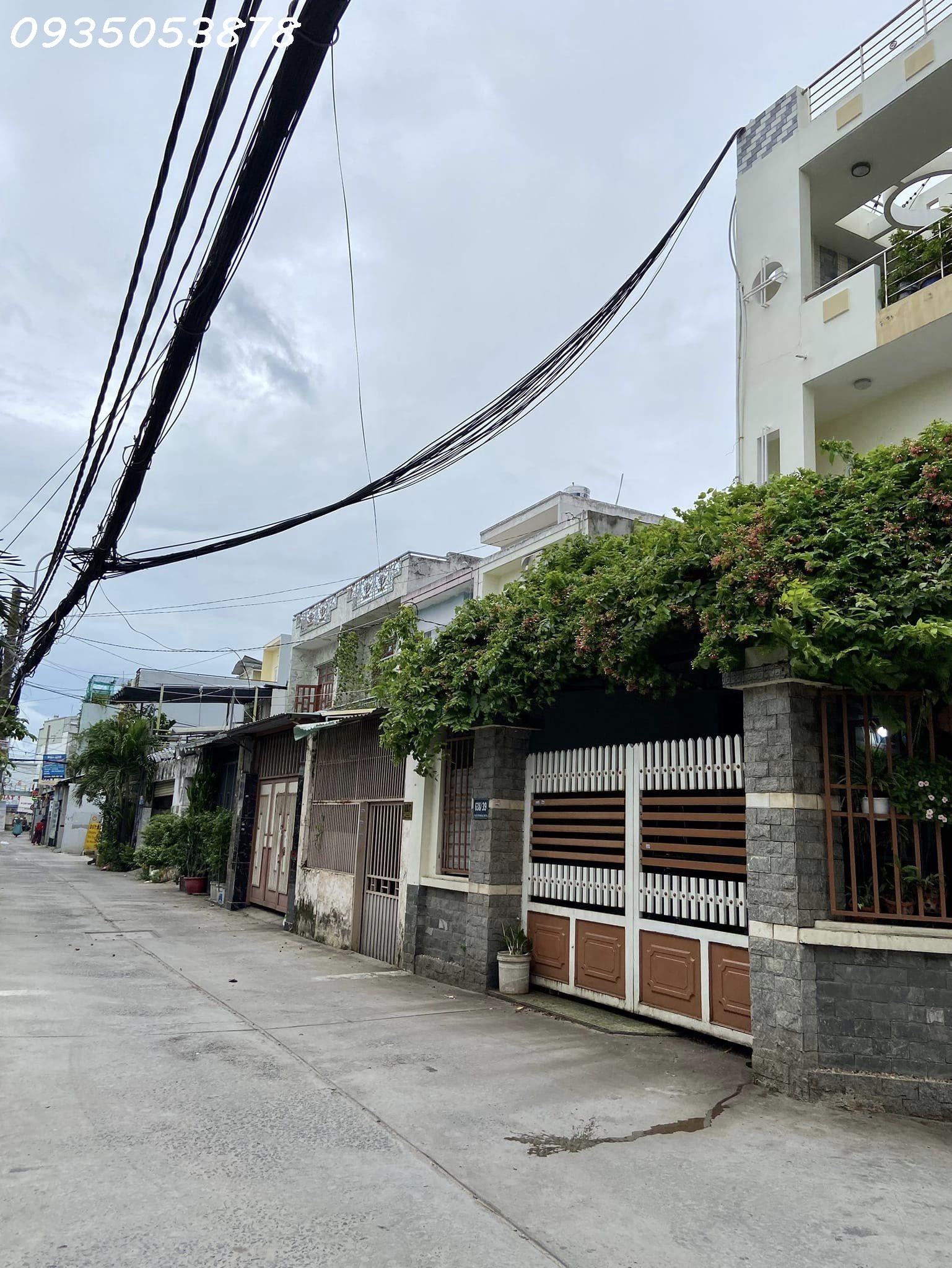 Bán Dãy Phòng Trọ 112m2, Hẻm Xe Tải Ngay Lê Trọng Tấn Có Sẵn Dòng Tiền,