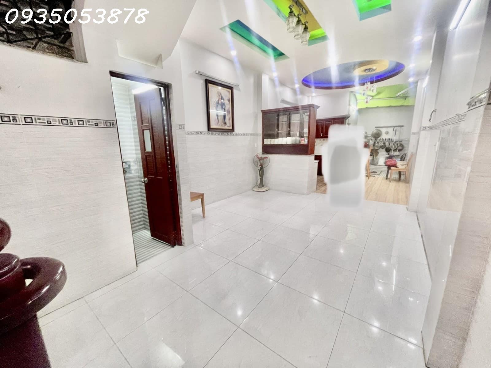 Bán Nhà 4 Tầng, 90M2, Mặt Tiền Khu Tân Hương Tân Phú, Chỉ 11 Tỷ xxx.