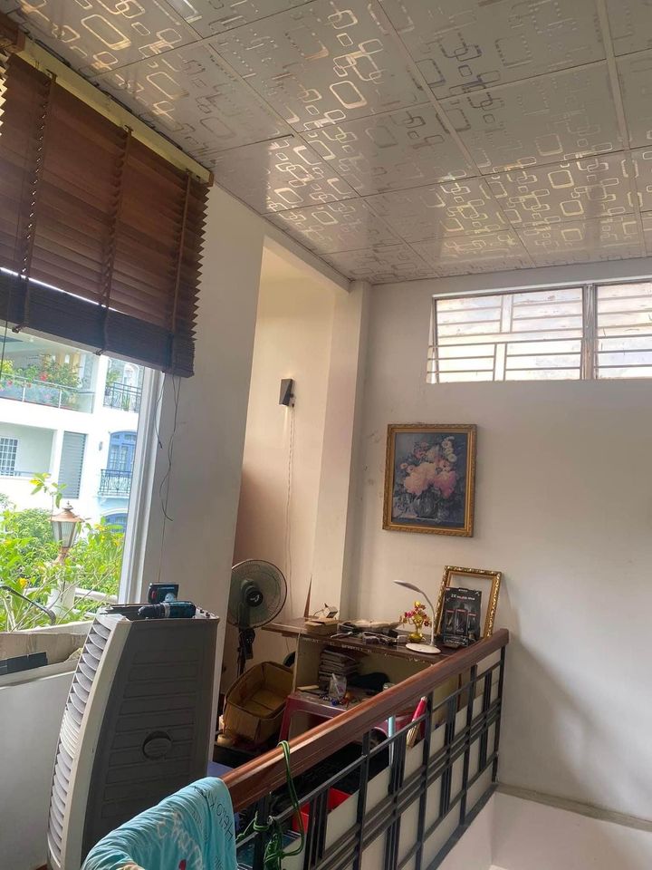 Nhà Ngang Hơn 8m Mặt Tiền KD Nguyễn Thị Thập Trung Tâm Quận 7